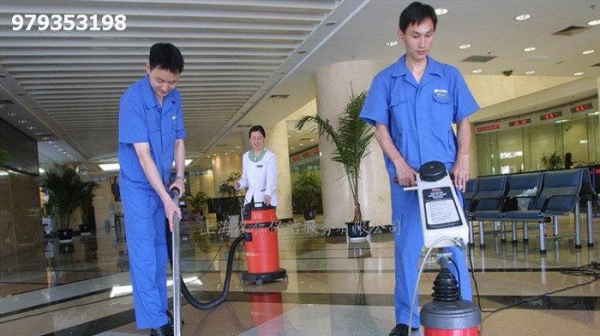 保潔托管與物業(yè)保潔一樣嗎？